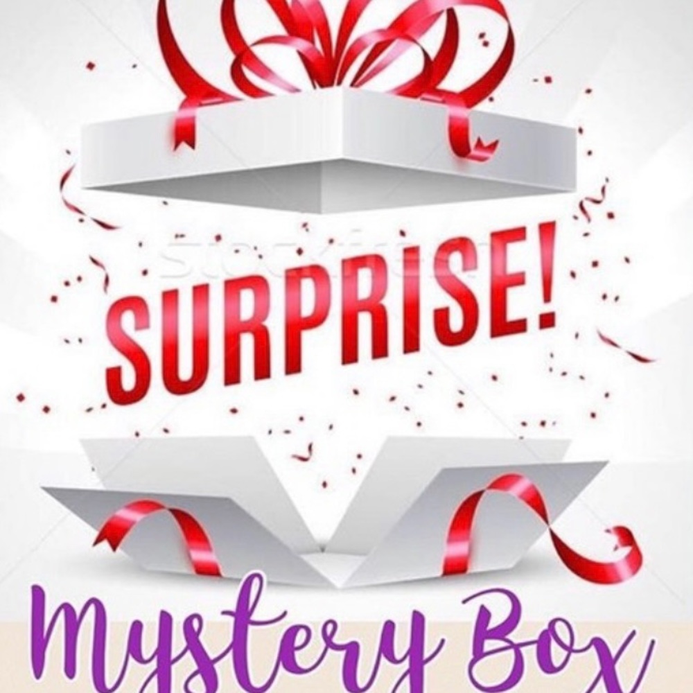 Mystery box 5-15 items kids or womens